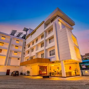 https://hotel-seven-lights.kerala-hotels.net