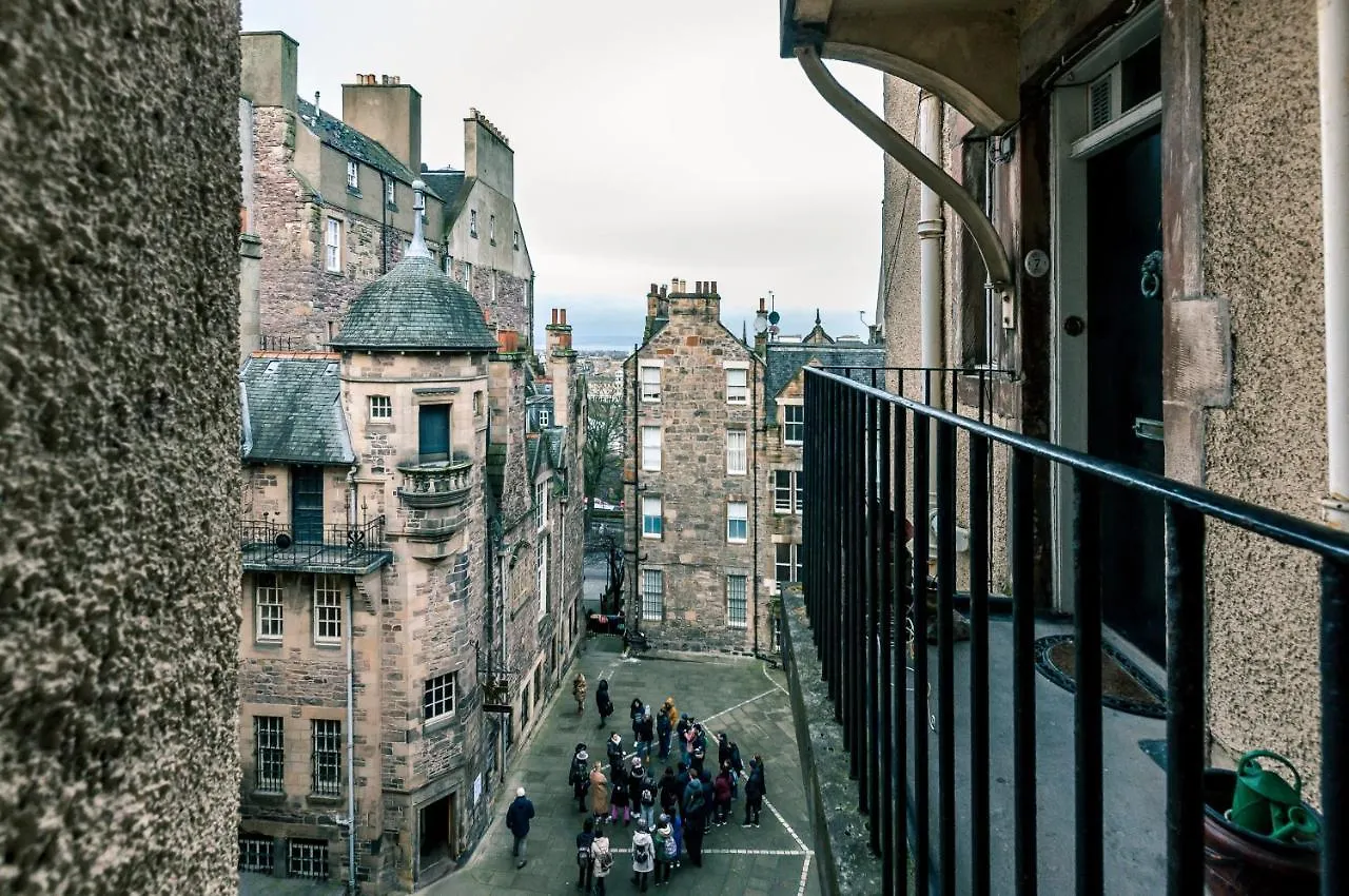 Writer'S Apartment Edinburgh